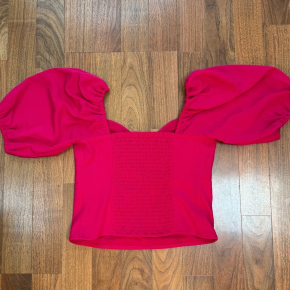 Abercrombie & Fitch Pink Crop Blouse with Puffed Sleeves - Picture 3 of 3